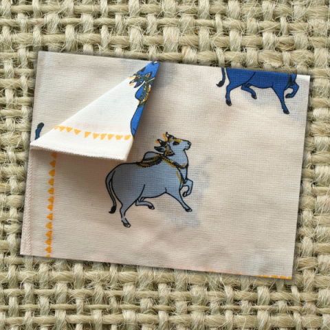 Nandi bandana in off-white made of  organic cotton