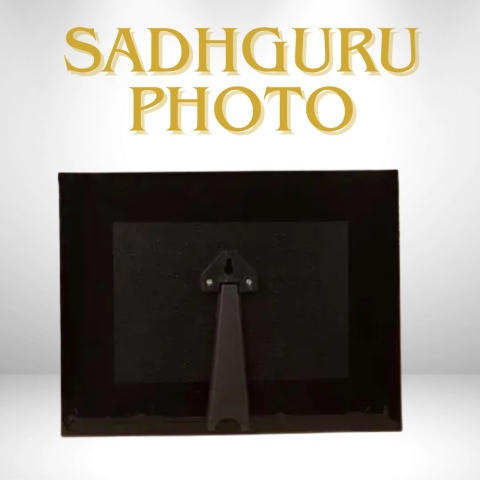 Sadhguru Photo 15x20cm - zdjęcie z podpórką 